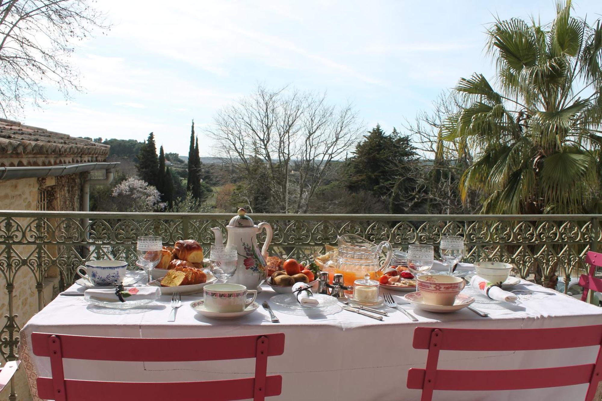 La Demeure Bed And Breakfast Aubais Exterior photo